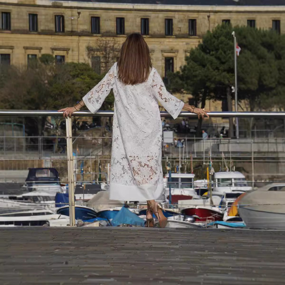 Elance™ | Robe Élégante Bordurée