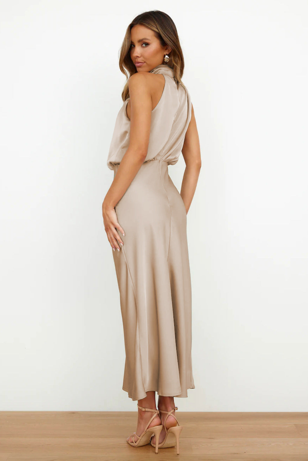 Elance™ | Backless Elegance Dress